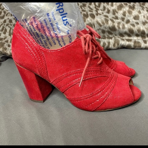 Anthro Seychelles Eternity Red Lace Up Bootie - Picture 2 of 12